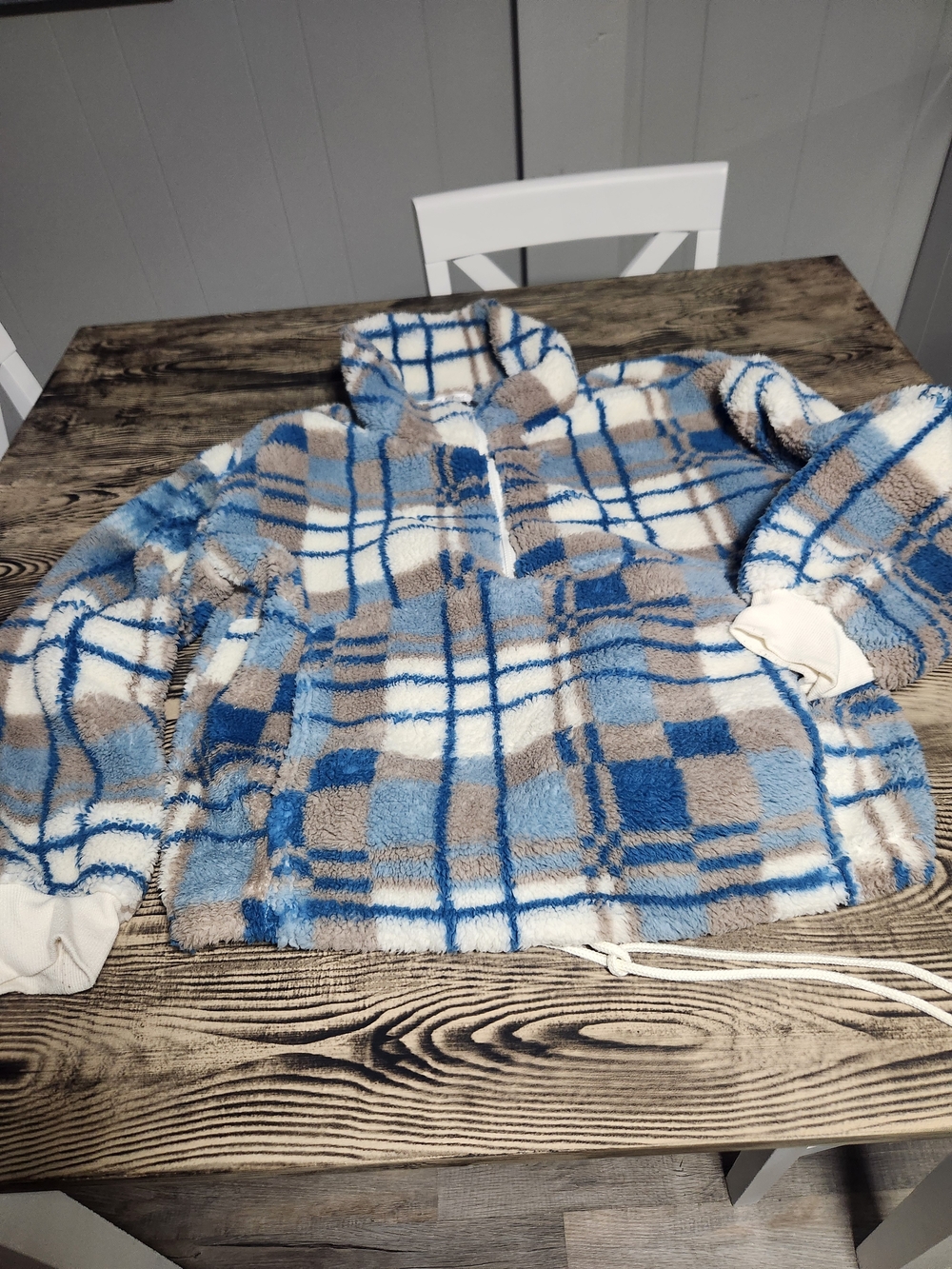 Plaid Plush V-Neck Sweater - Blue & Cream